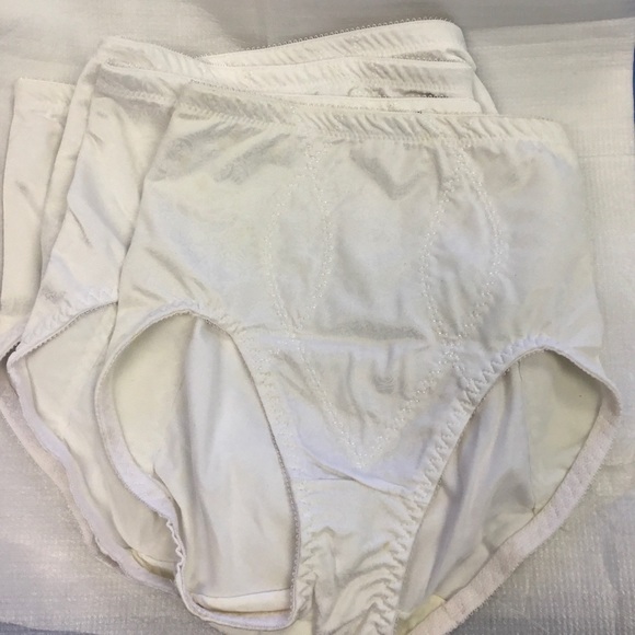 3 Bali Small White Brief Firm Control Shapers New 8973 - Picture 1 of 6